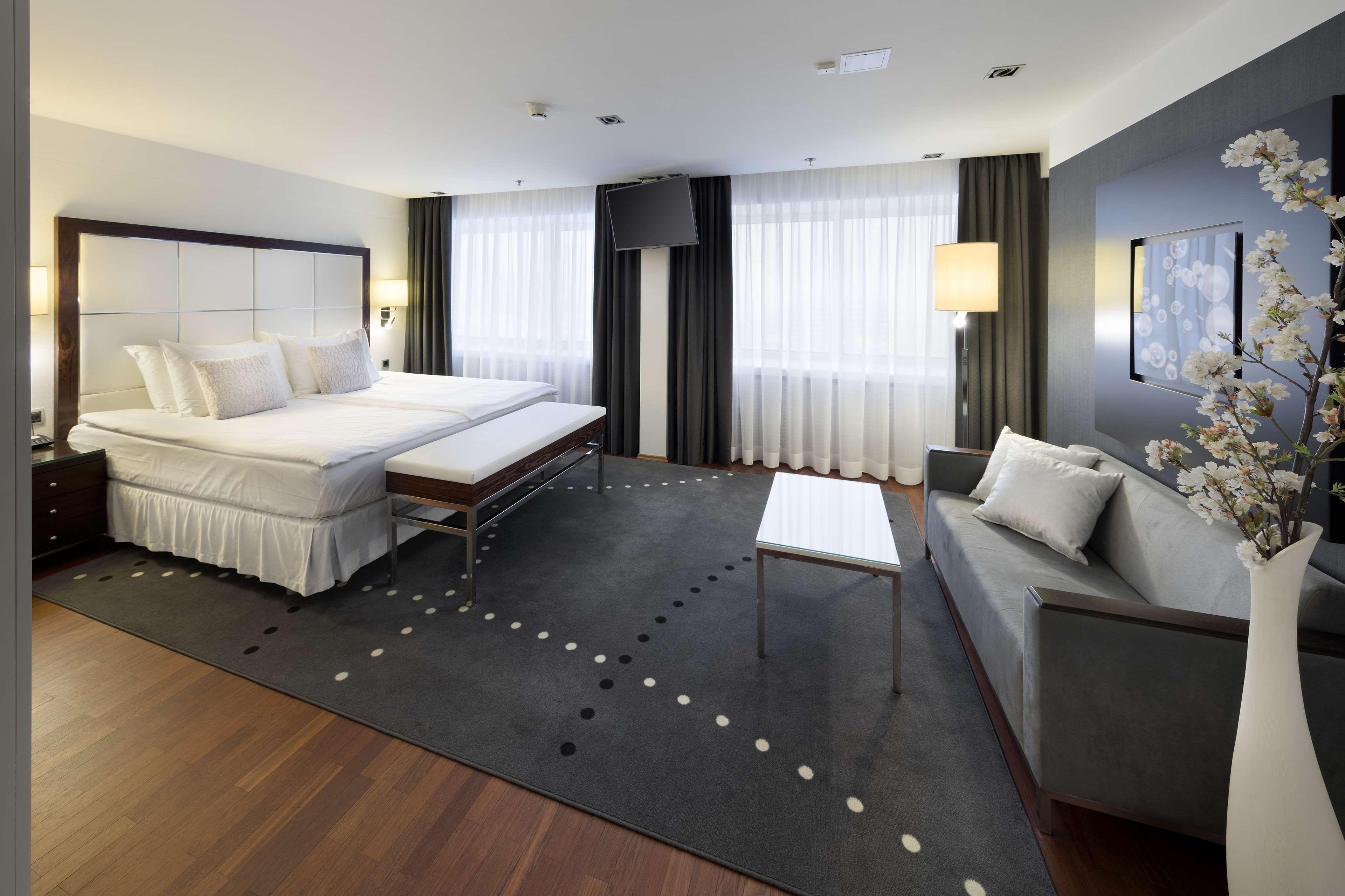 Hotel Radisson Blu Olümpia 4*